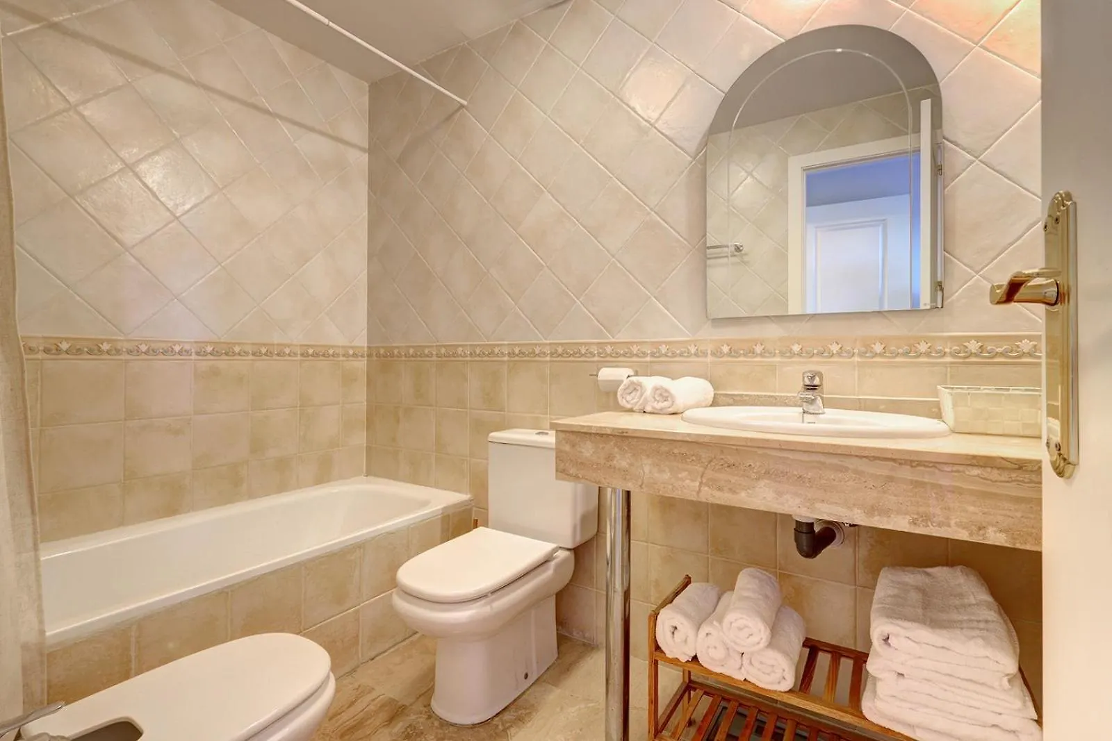 037 Relaxing Sea Views 2 Bed 2 Bath Mijas Calahonda Apt 0*,